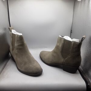 Vionic Womens Olive Suede Ankle Boots 9M